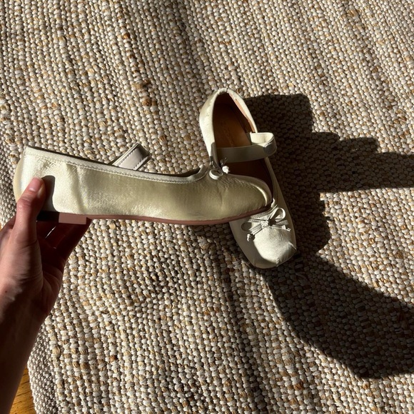 SOLD ON DEPOP- Champagne satin ballet flats - Picture 2 of 2